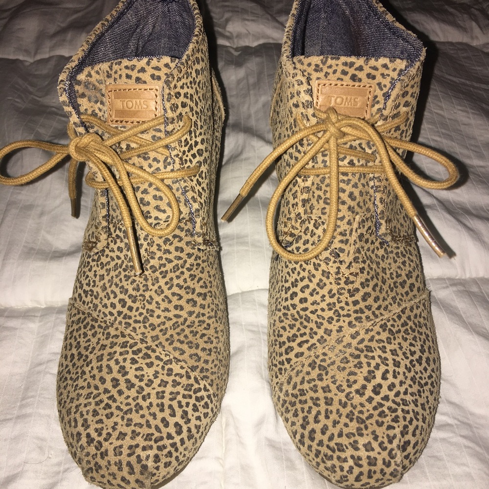 Women's  Leopard TOMS wedges